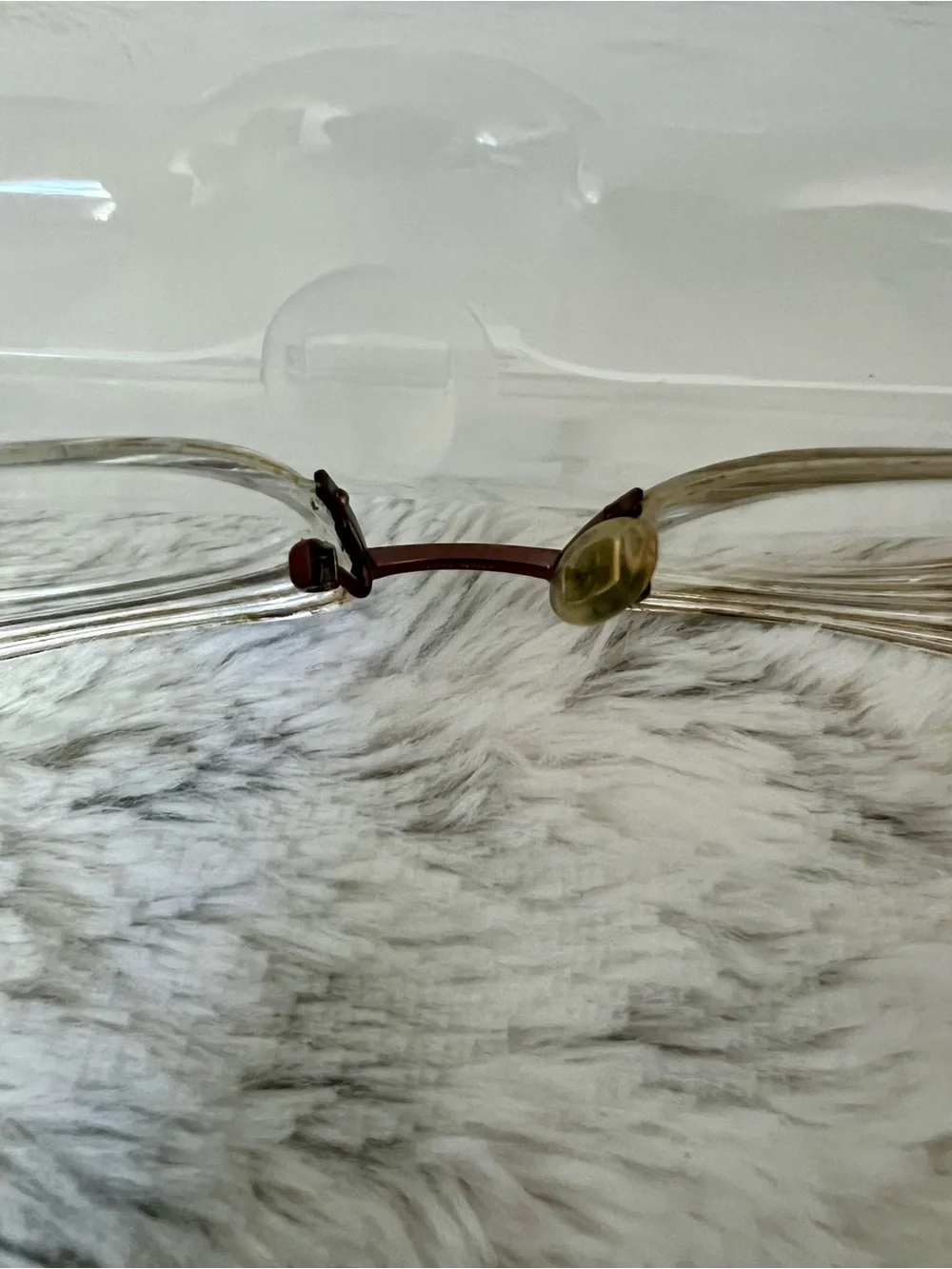 Vintage Gucci Women's Rectangular Metal Frame Glasses in Brown and Gold